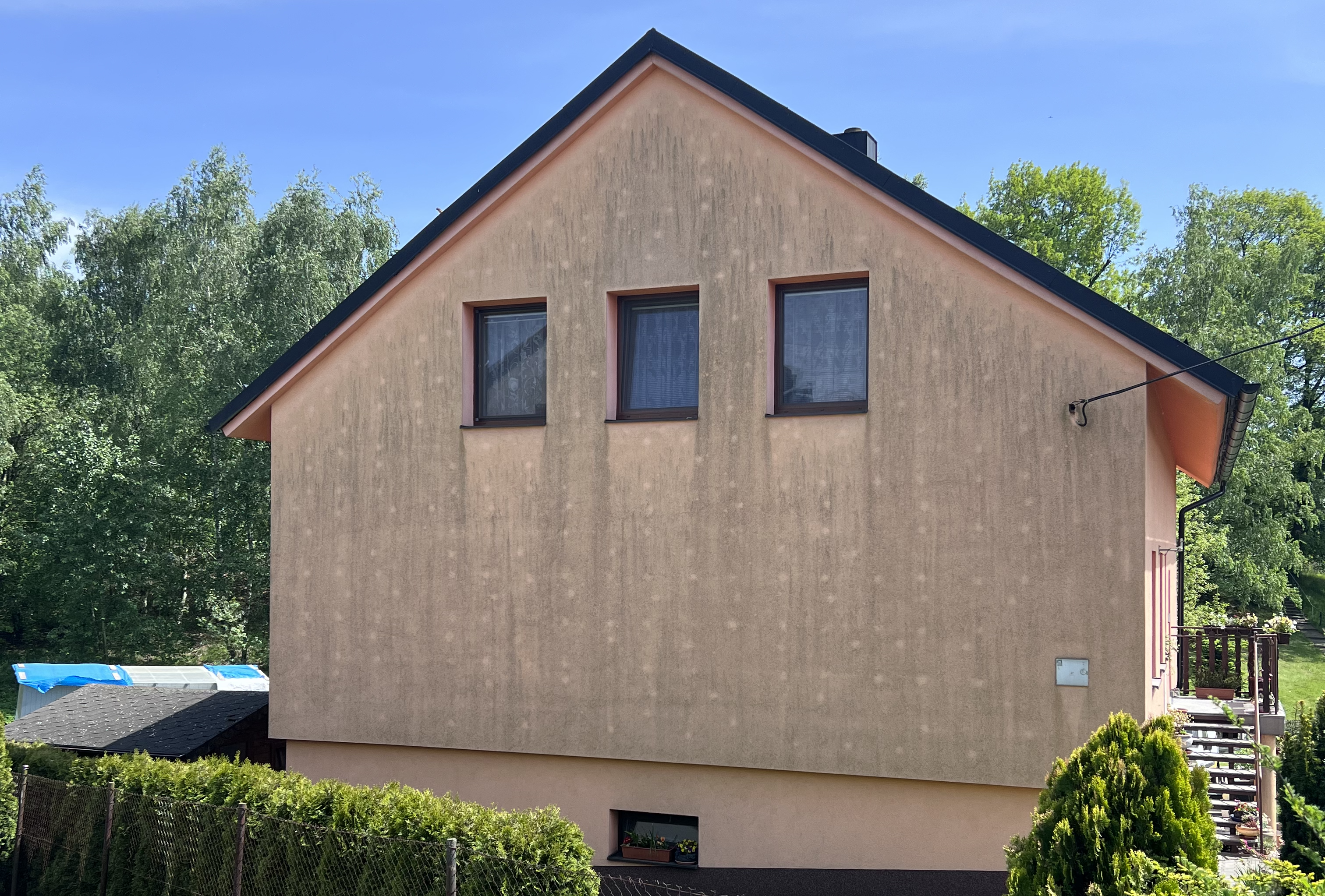 PŘED
